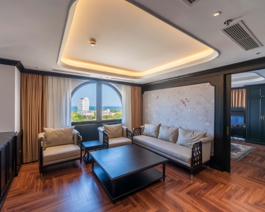 Grand Suite: 69m² (view thành phố/biển)