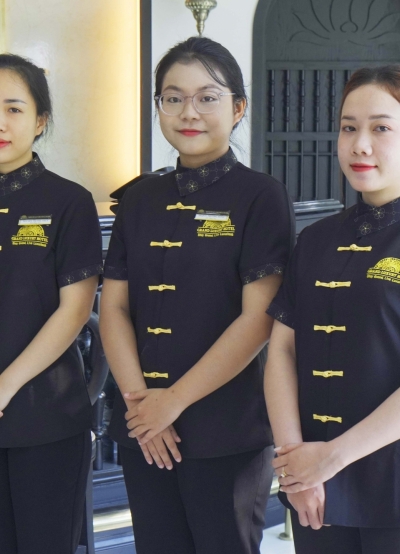 Đội ngũ Grand Luxury Hotel
