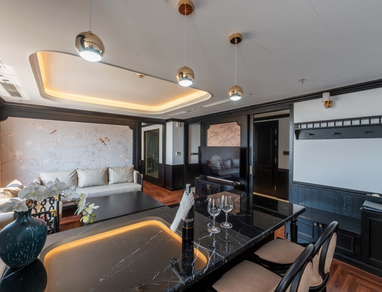 Grand Suite: 69m² (view thành phố/biển)