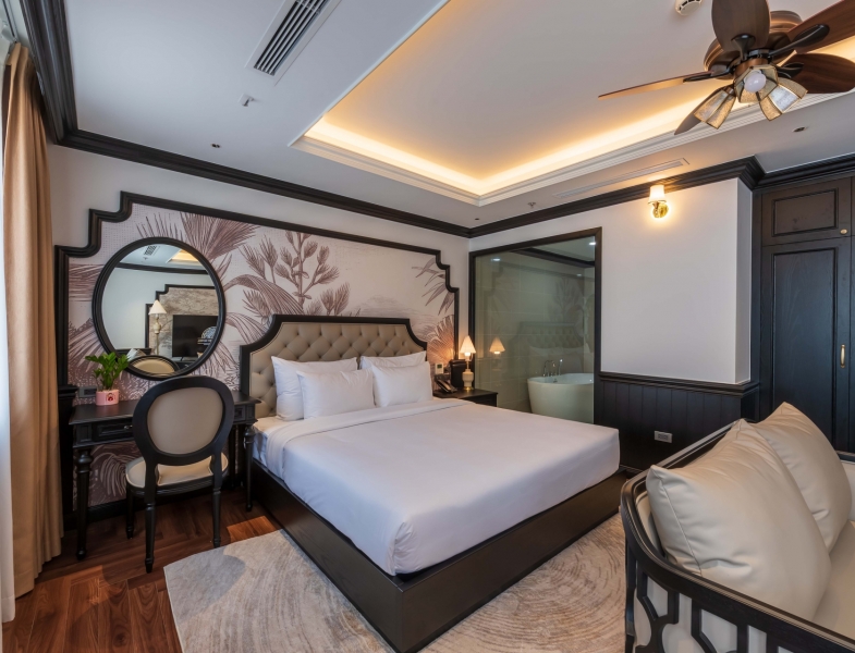 Premium Skyline: 38m² (view thành phố/biển)